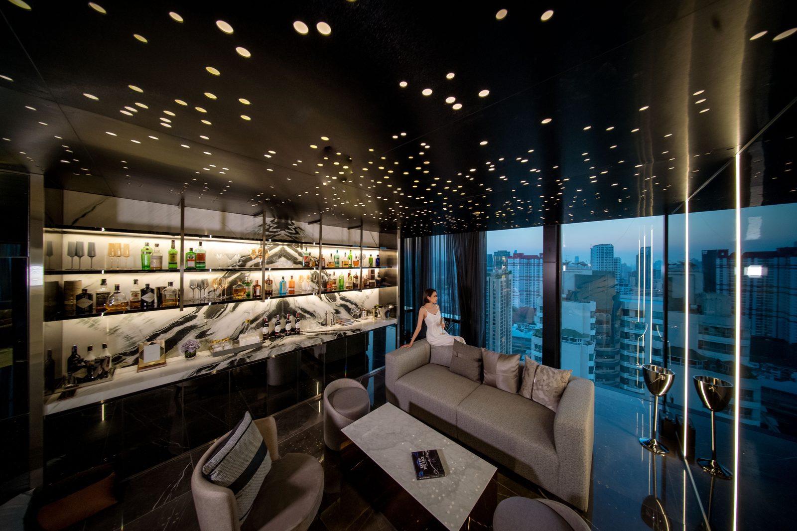 Park Origin Phayathai — sky lounge with a wine bar and skyline views